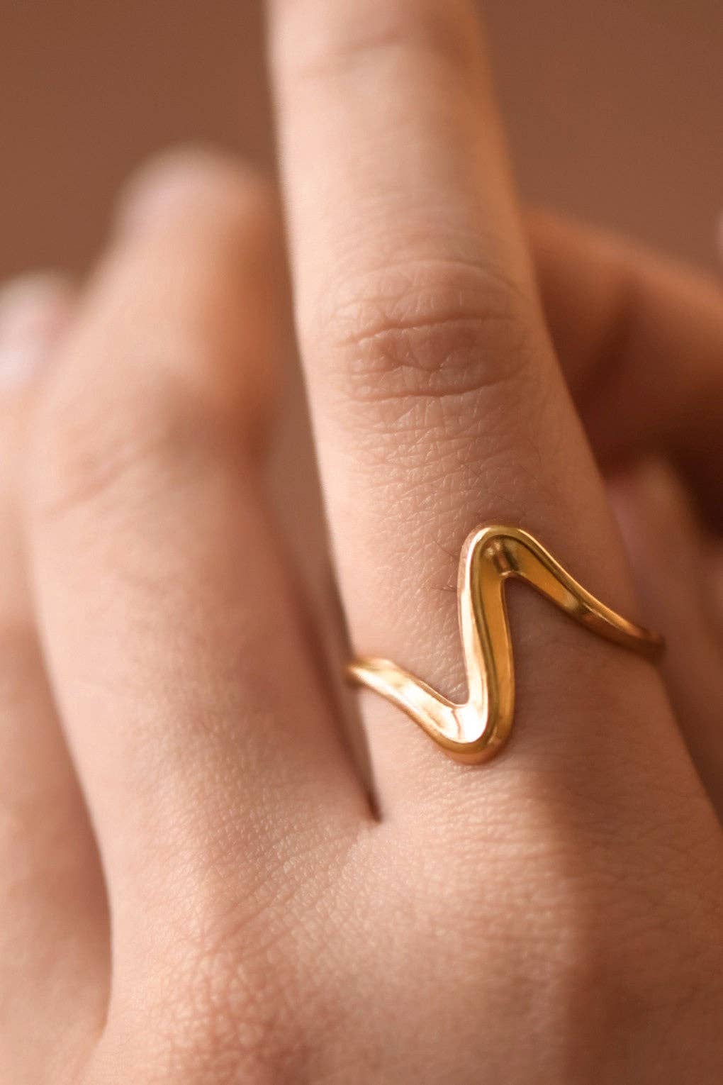 18K Gold Plated Waterproof Stainless Steel Ring - 7861: S0OX3T7861
