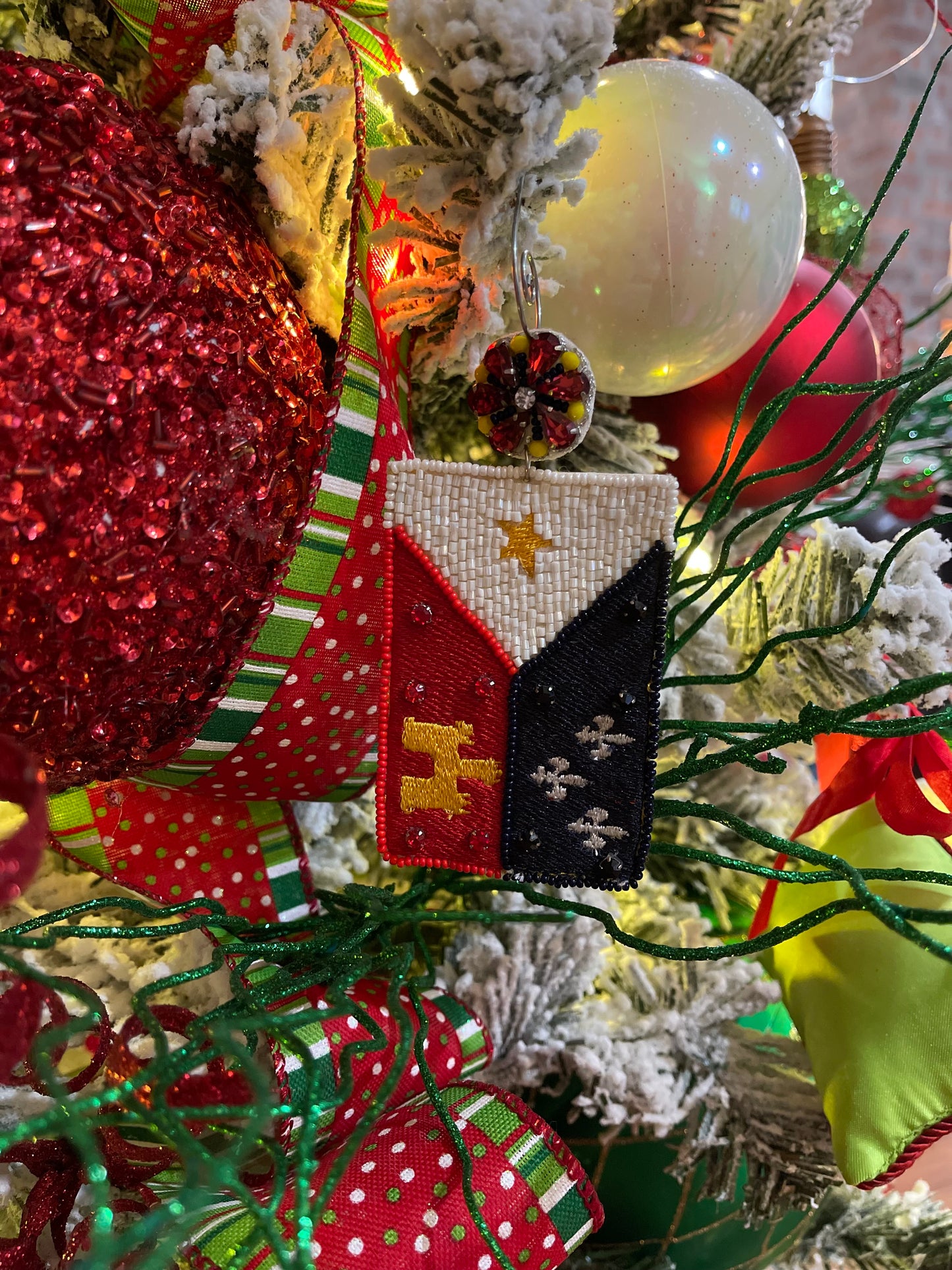 Dangle Acadian Flag Beaded, Jeweled and Stitched Ornament