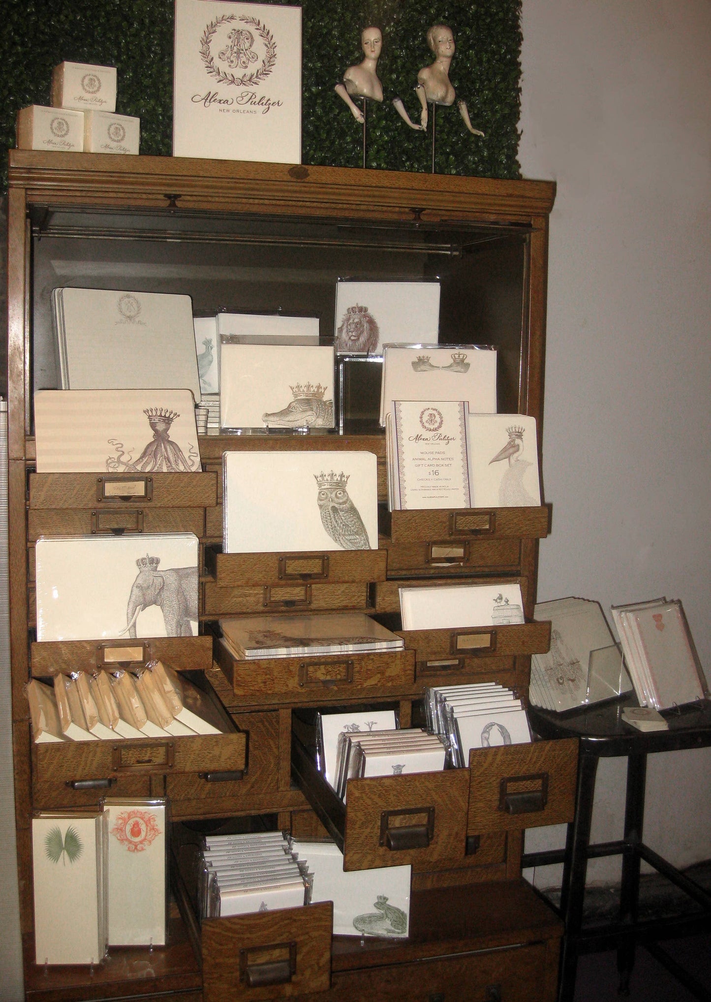 Empire Bee Mousepad Notepad