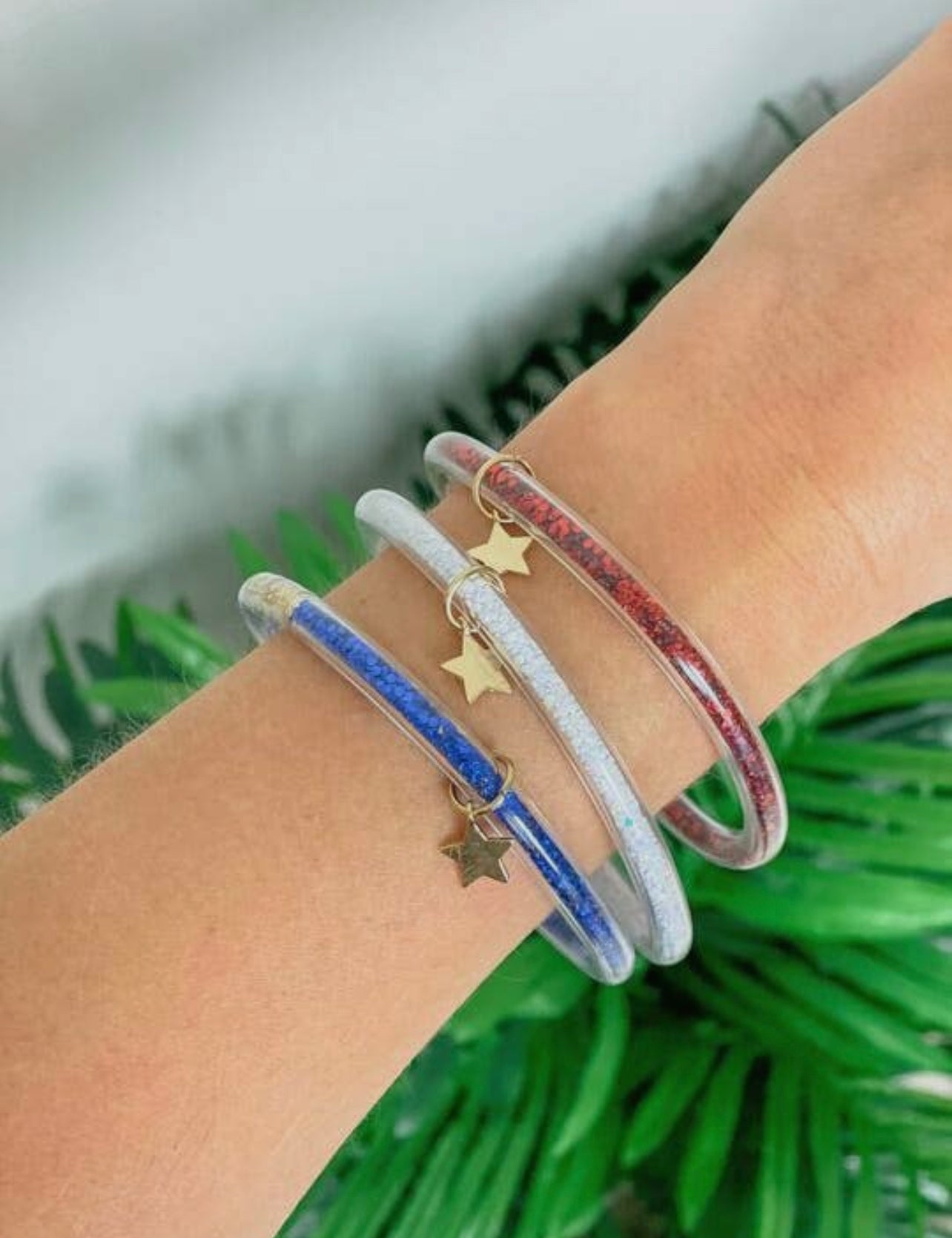 Americana Glittery Star Charm Jelly Bangle Set
