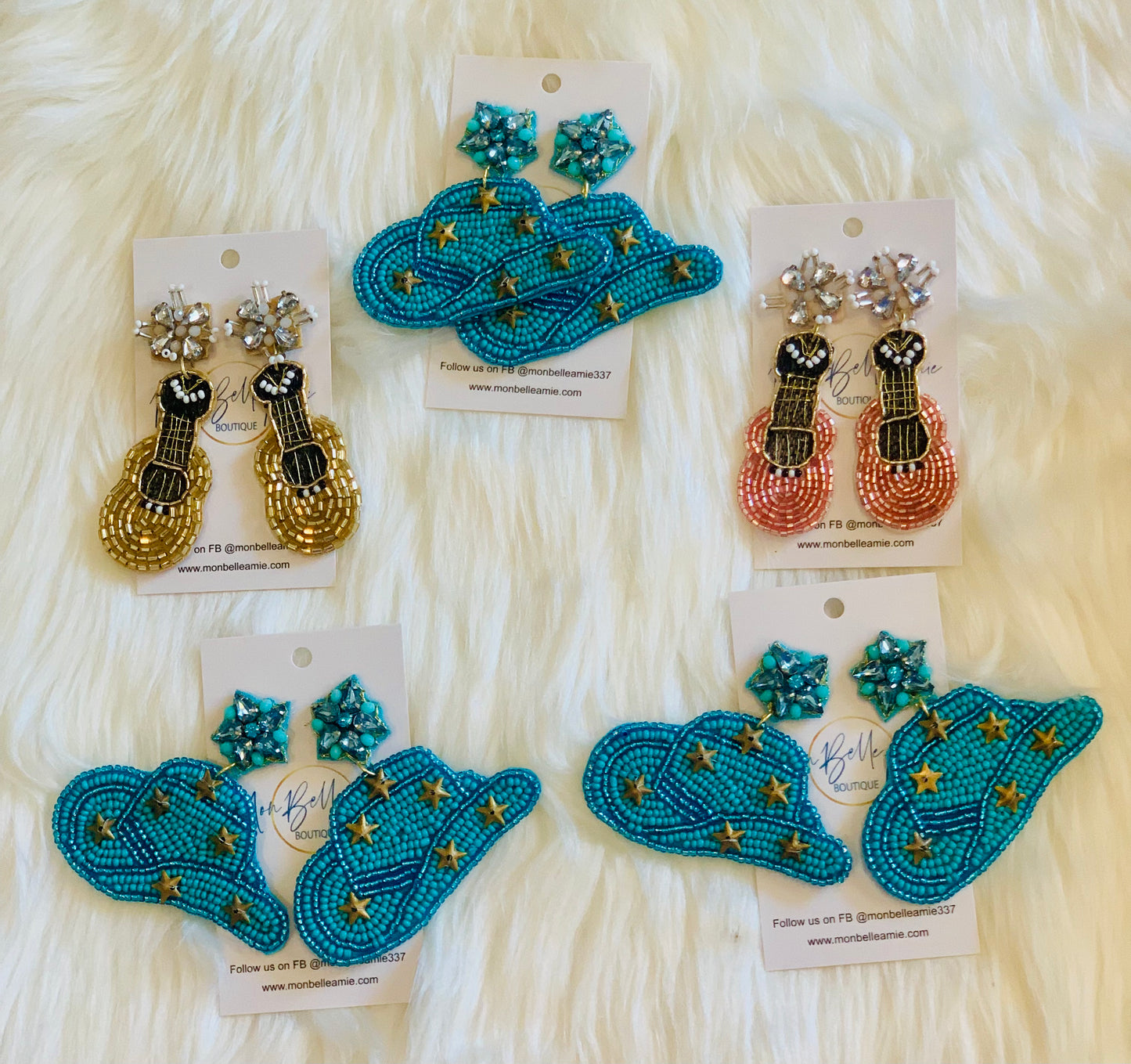 Guitar Earrings in Gold