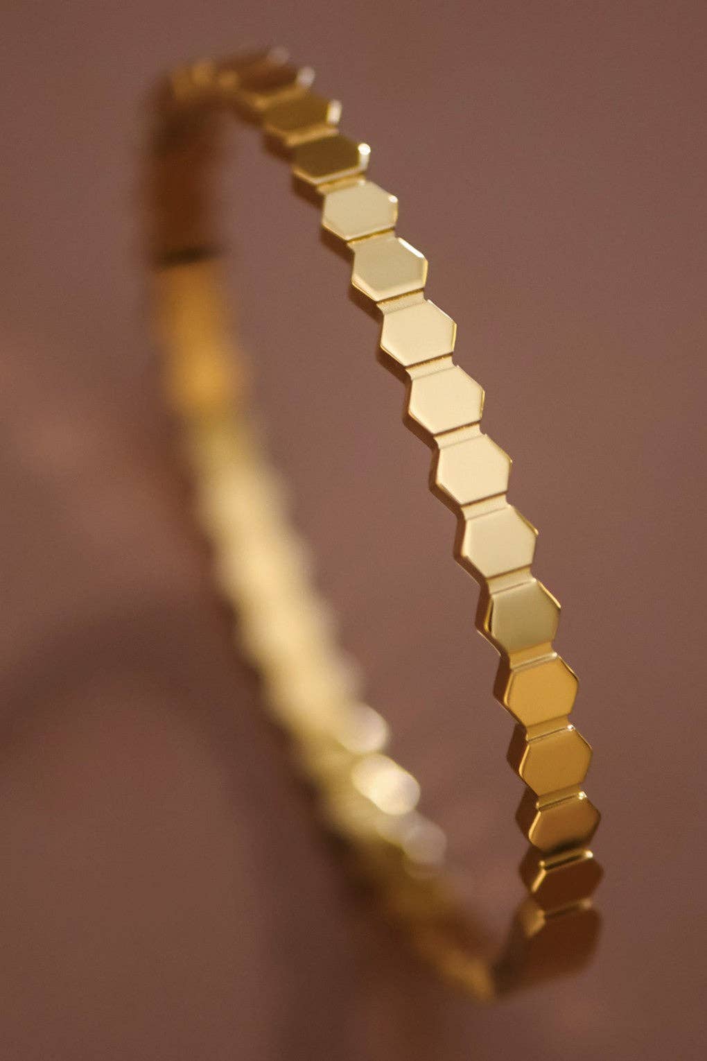 18K Gold PVD Plated Waterproof Stainless Steel Bangle - 7617: S0OX3T7617