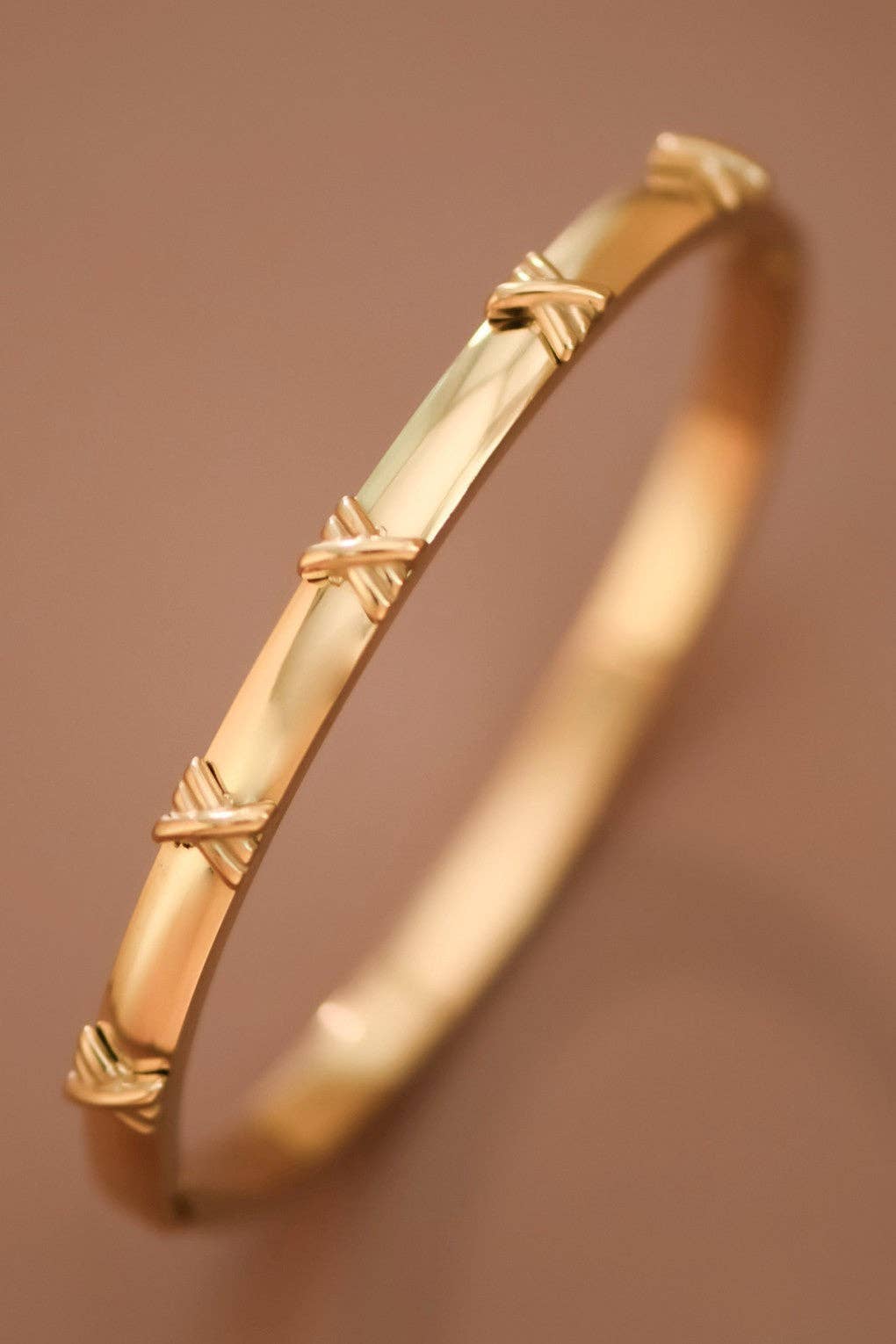 18K Gold PVD Plated Waterproof Stainless Steel Bangle - 7647: S0OX3T7647