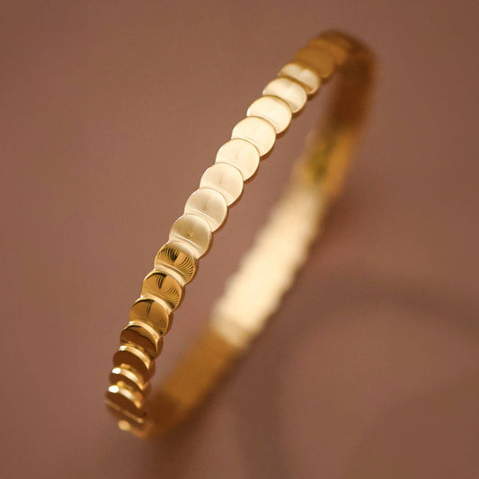 18K Gold PVD Plated Waterproof Stainless Steel Bangle - 7557: S0OX3T7557