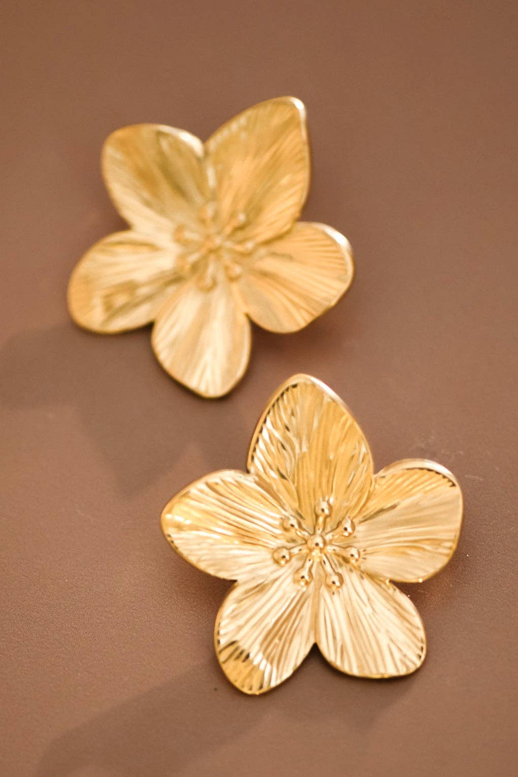 18K Gold Plated Waterproof Stainless Steel Stud Earrings - 7633: S0OX3T7633
