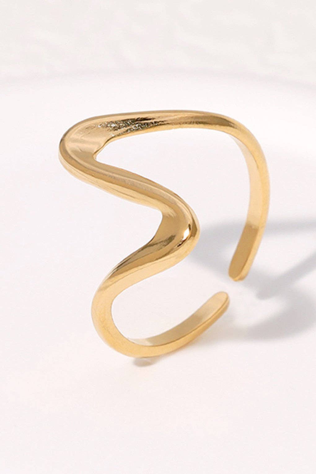 18K Gold Plated Waterproof Stainless Steel Ring - 7861: S0OX3T7861
