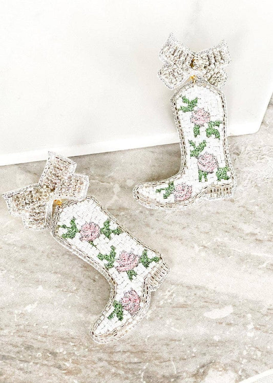 Florita Boot Earrings: Silver Bow