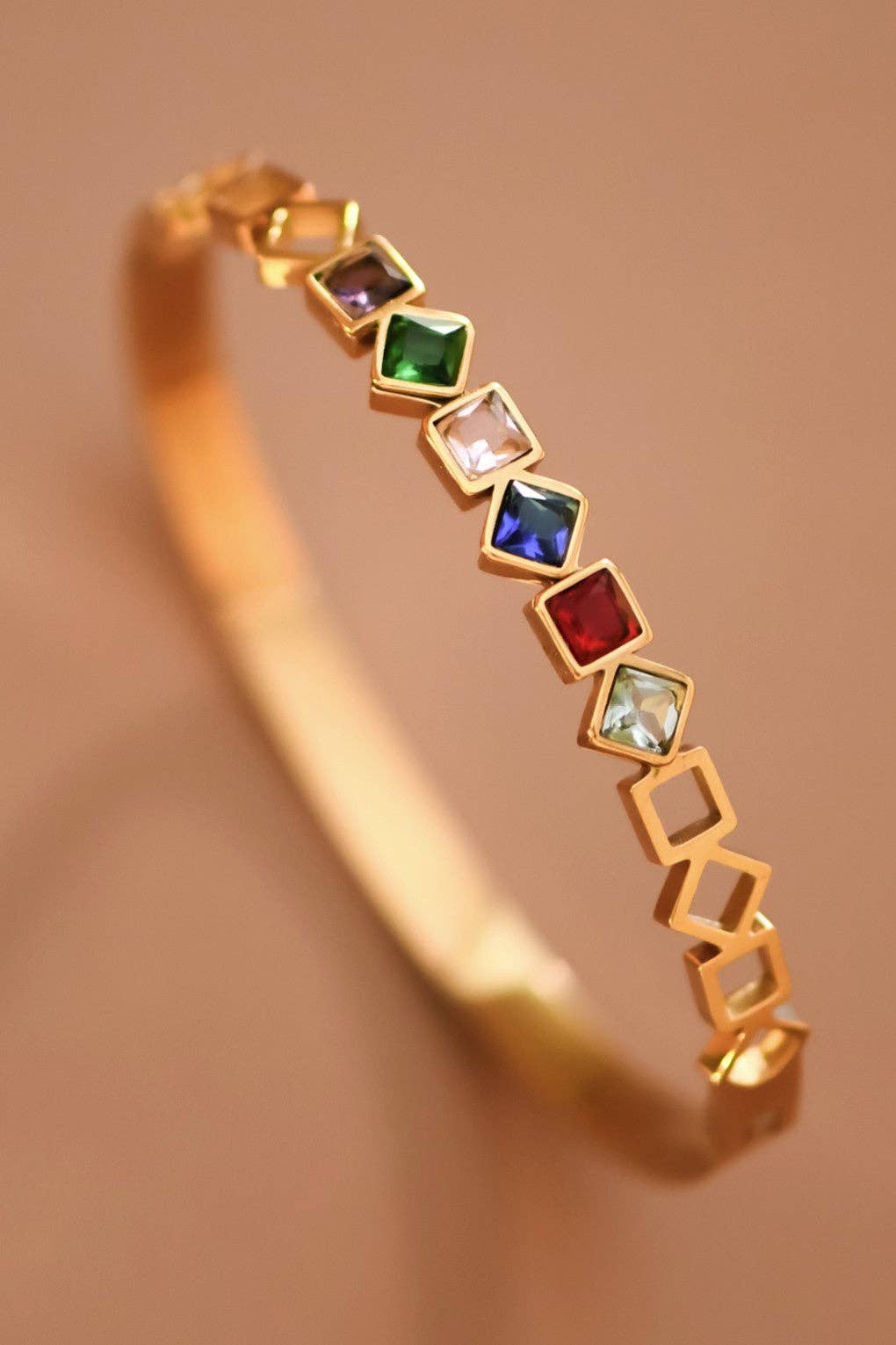 18K Gold PVD Plated Waterproof Stainless Steel Bangle - 7718: S0OX3T7718