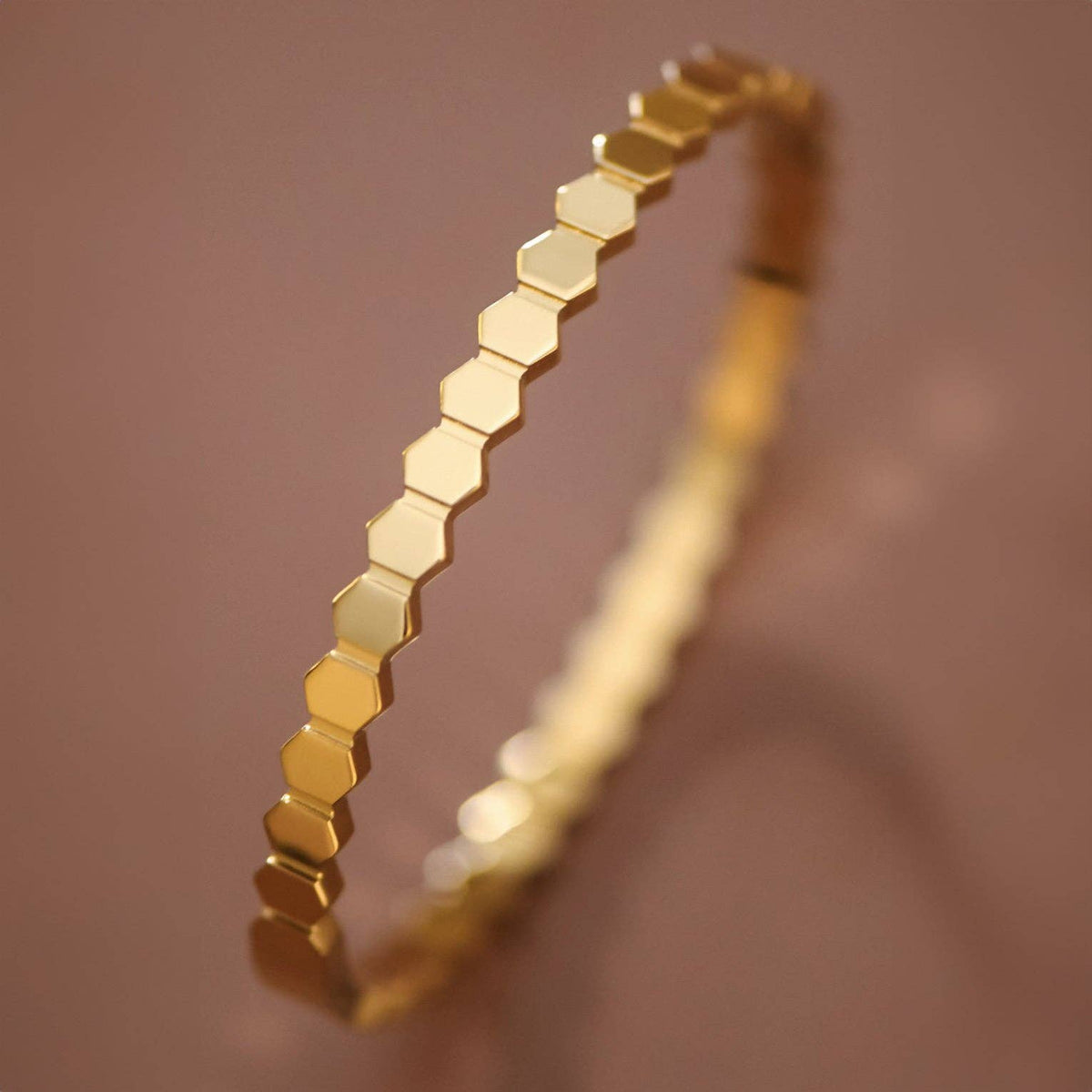 18K Gold PVD Plated Waterproof Stainless Steel Bangle - 7617: S0OX3T7617
