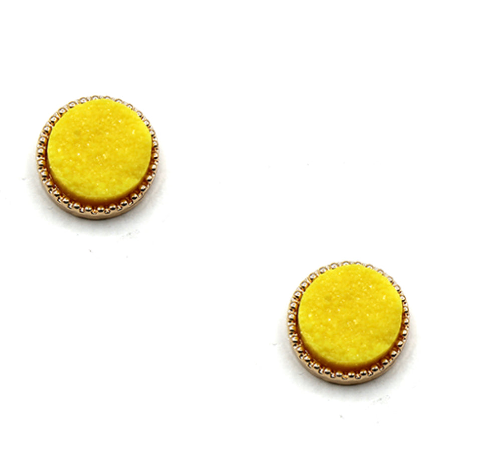 Raw Edge Druzy Stone Stud Earrings in Yellow